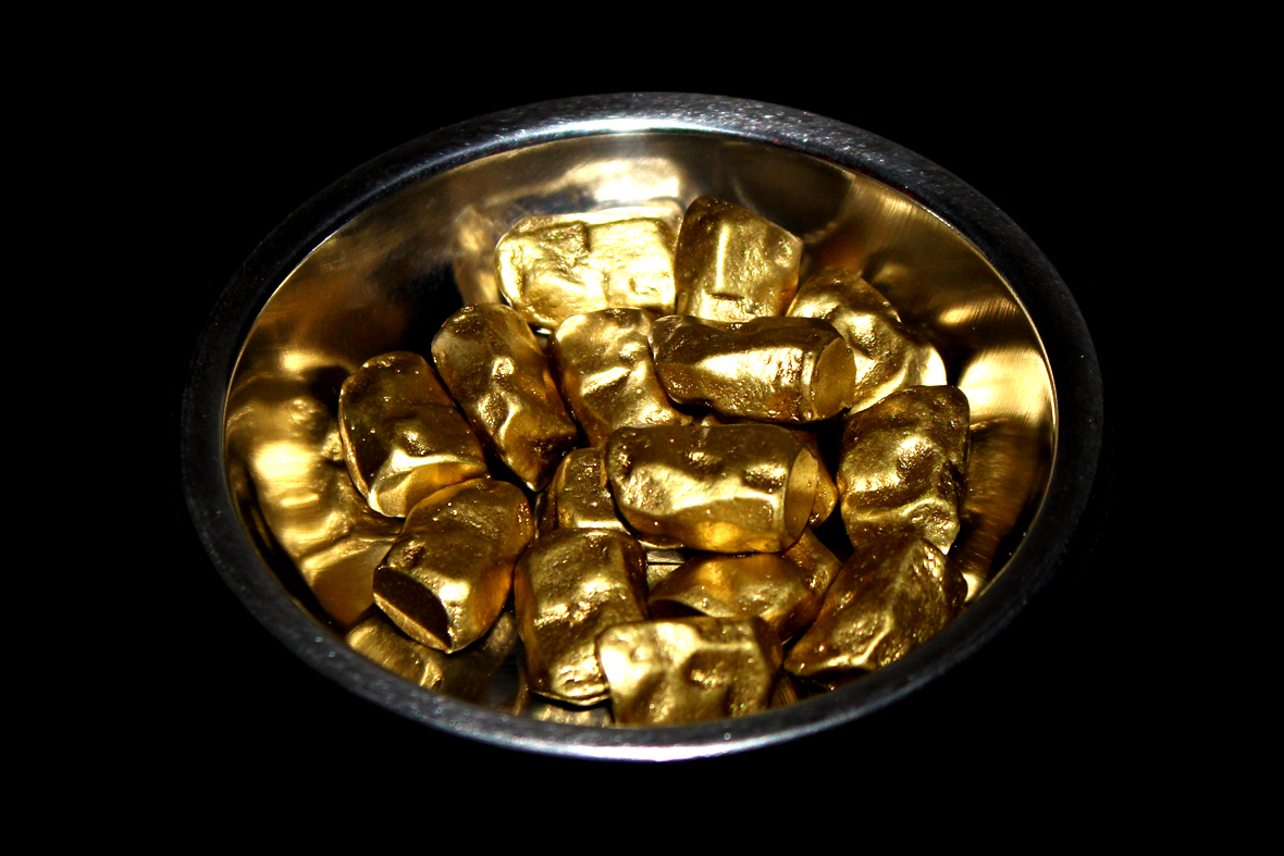 Gold Nugs